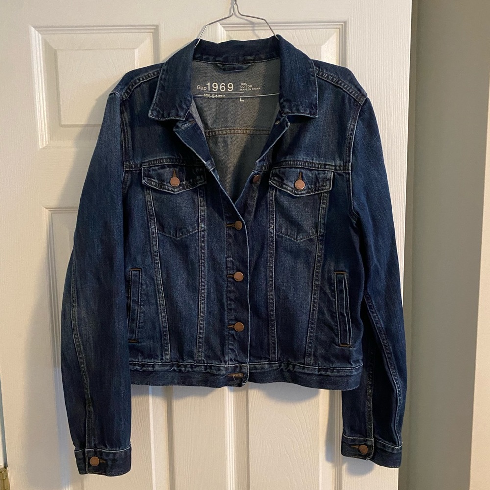 Women’s Dark wash Jean jacket L